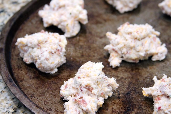 These Cheddar, Bacon, Ranch Drop Biscuits are my new obsession. They're so easy and are the perfect complement to any meal! 