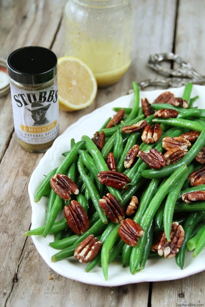 These Green Beans with Pecan Vinaigrette are super easy and crazy delicious!