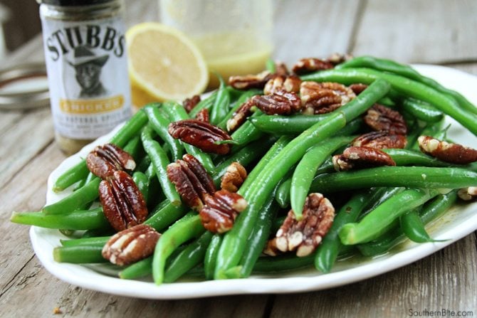 These Green Beans with Pecan Vinaigrette are super easy and crazy delicious!