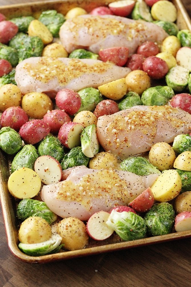 This Sheet Pan Lemon Chicken is an amazing one-pan meal that your family will love.  It's a simple recipe with just a few ingredients and pairs perfectly with the amazing flavor of the new NESTEA!  #NewNESTEA #Sponsored