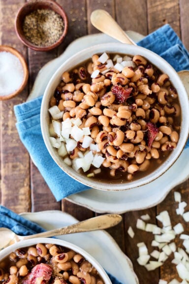 Slow Cooker Black-Eyed Peas in bowls.