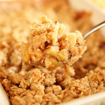 spoonful of Easy Apple Crisp